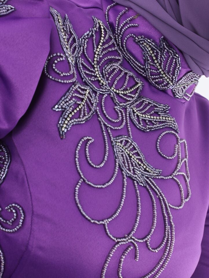 3234 - YAPRAK SATEN TAŞLI TESETTÜR ABİYE